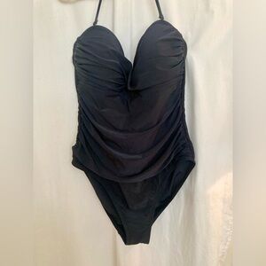 La Blanca Elegant Black Ruched Halter Swimsuit Size 8